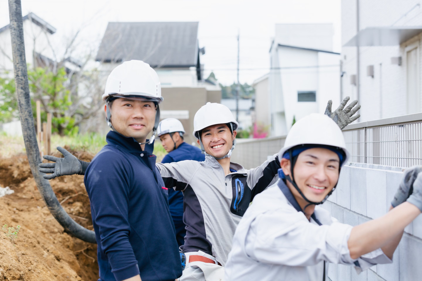 弊社担当者が、千葉市（中央区・緑区・若葉区）・四街道市・市原市・大網白里市・茂原市・長生郡・袖ヶ浦市・木更津市・君津市など内房・外房エリアのお客様からの外構・エクステリア・土地造成工事のお見積のご依頼に応対しています。